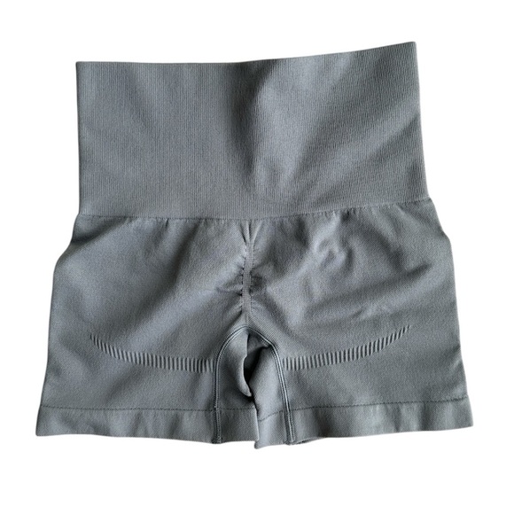 OQQ Women’s Small 3 Piece Yoga Shorts High Waist Seamless Workout Exercise NWT - Picture 4 of 8